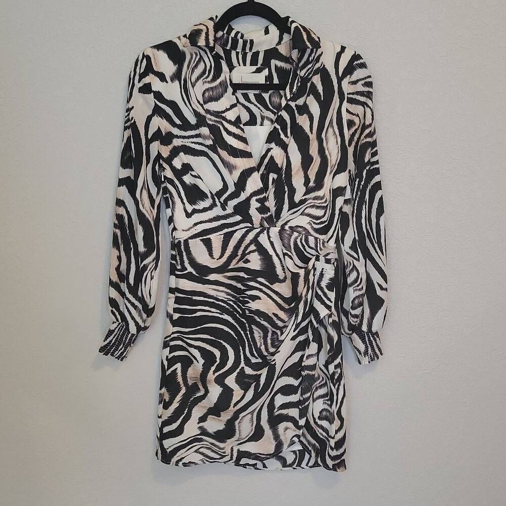 Anthropologie Women's Animal Print Mini Wrap Dress Size 0 - Picture 4 of 12
